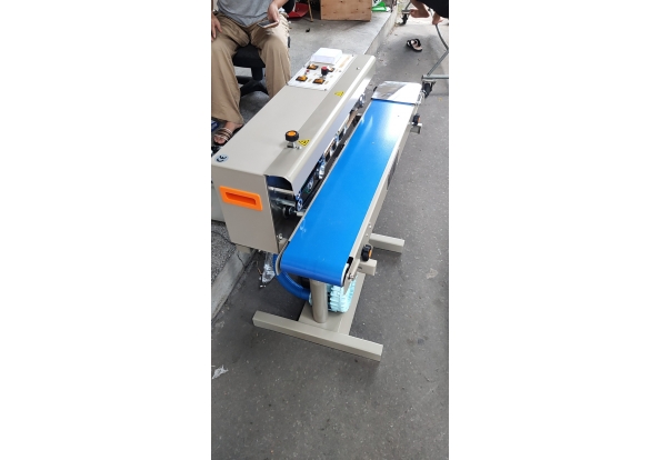 Máy hàn miện túi liên tục có thổi khí FRD-1000